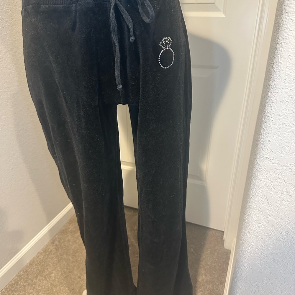 Y2K Black Velour Lounge Pants with Rhinestone Ring Detail – Size Small